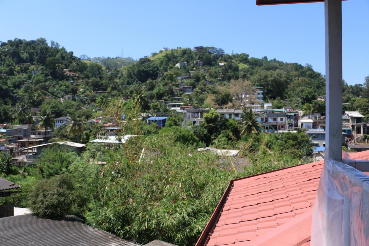 Kandy City Village Bagian luar foto